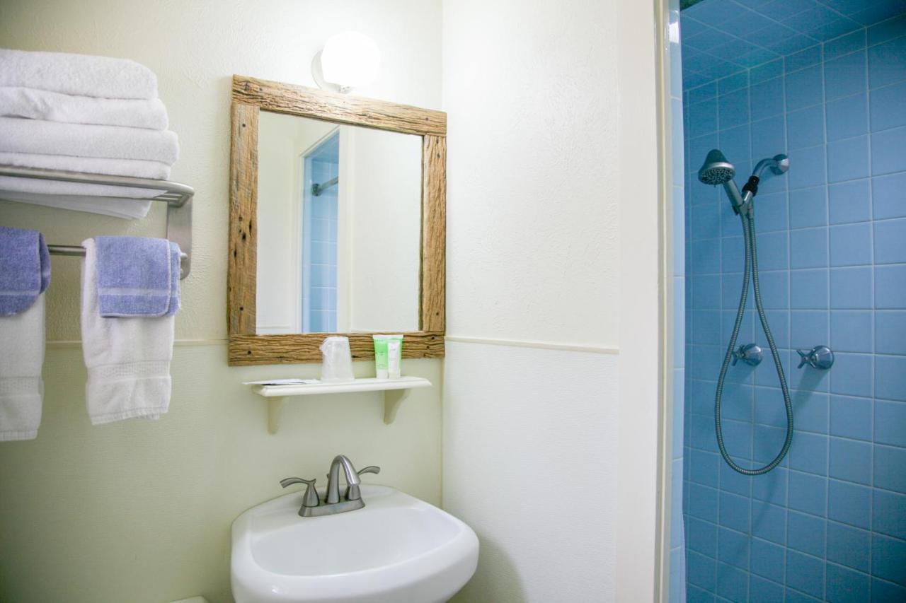 Shiner Country Inn Екстер'єр фото