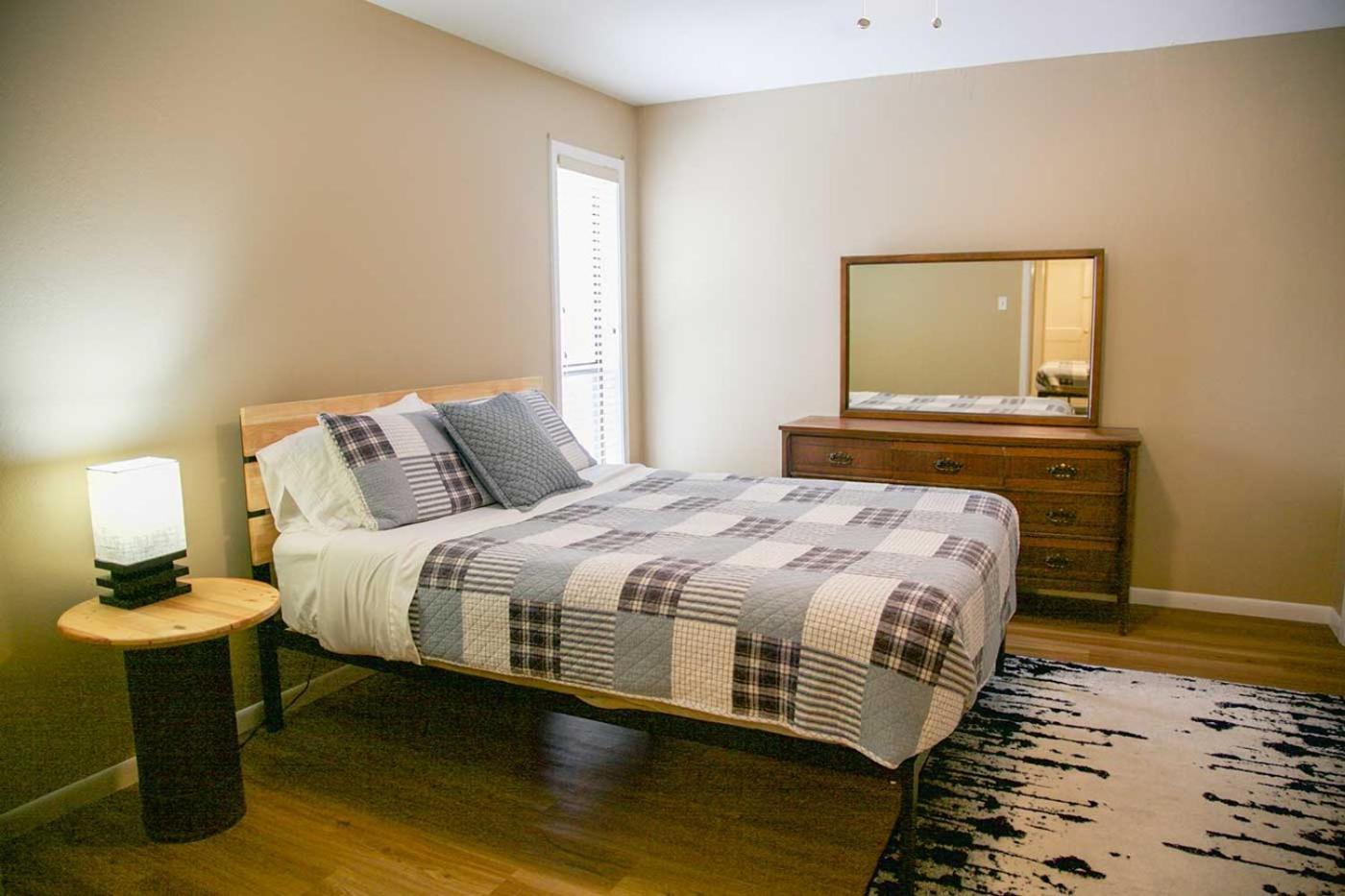 Shiner Country Inn Екстер'єр фото